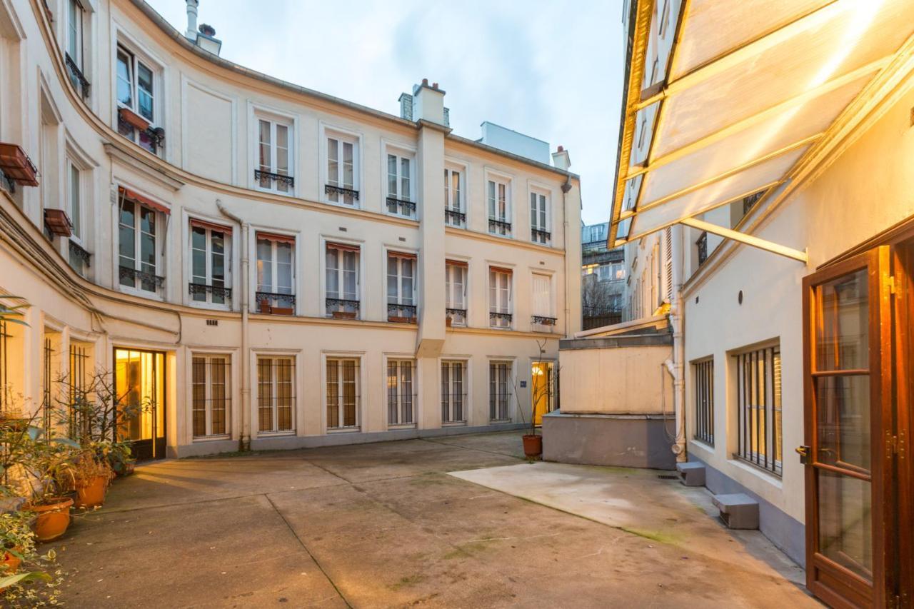 Triplex In Boulevard De Magenta By Guestready Apartment Париж Екстериор снимка