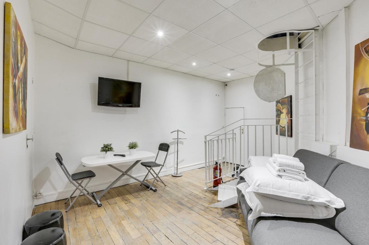 Triplex In Boulevard De Magenta By Guestready Apartment Париж Екстериор снимка